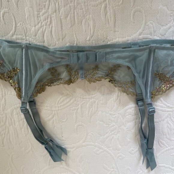Vintage VICTORIA'S SECRET Small/Medium French Blue and Gold Garter Belt - Picture 3 of 5